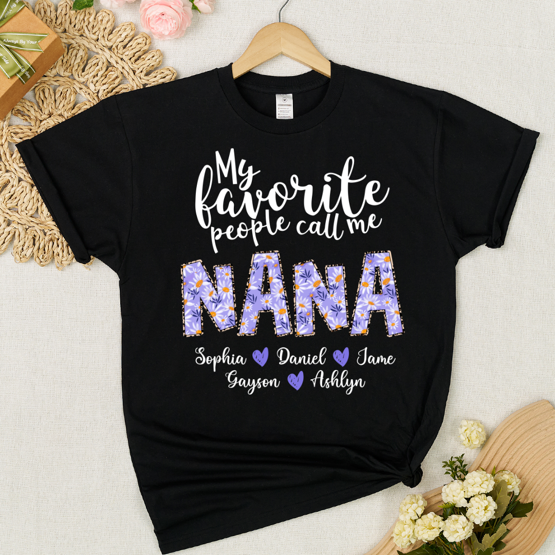 Custom My Favorite People Call Me Mimi Purple Daisy, Mimi and Grandkids Mothers Day Gift T-shirt