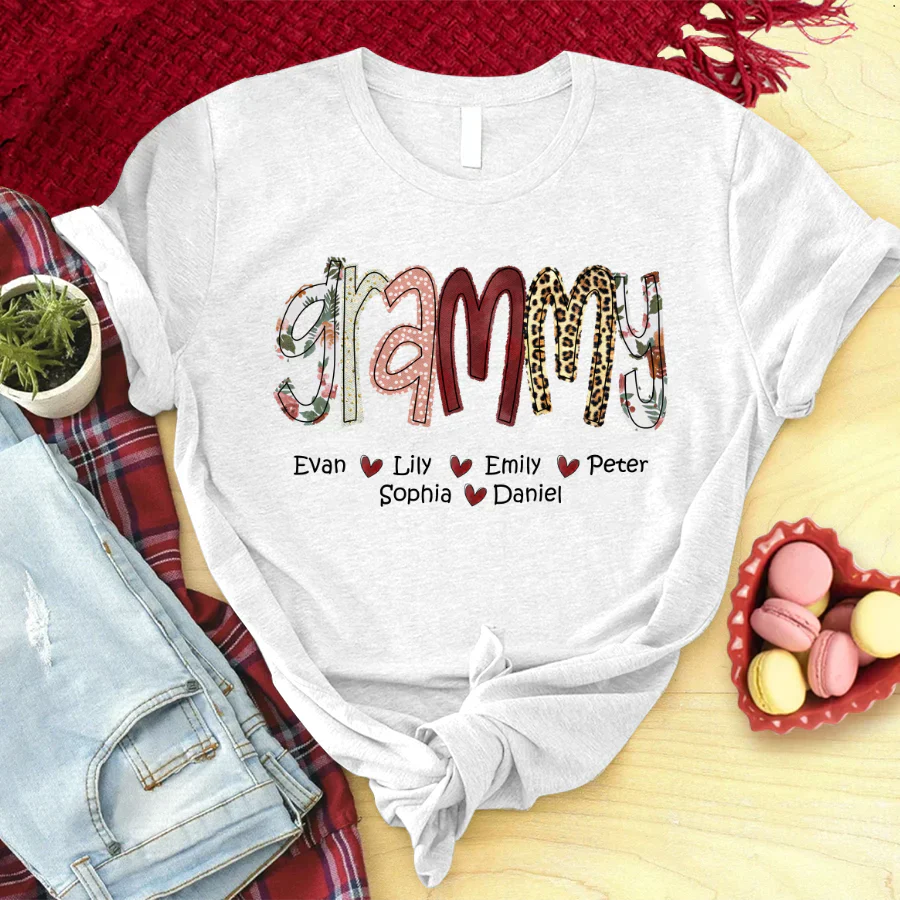 Grandmother/Mama/Mom/Momma/Name Applique CTH01 T-Shirt