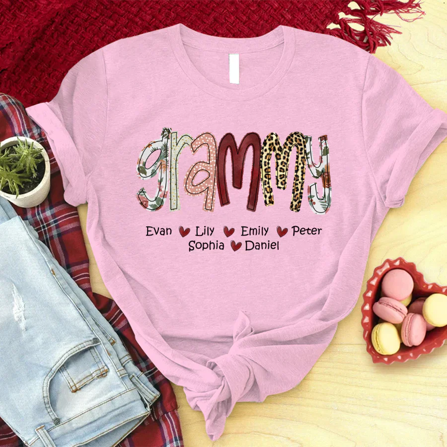 Grandmother/Mama/Mom/Momma/Name Applique CTH01 T-Shirt