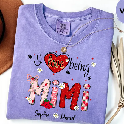 I Love Being A Mimi, Mimi Grandma Nana Strawberry And Grandkids Sweet Summer Time Shirt