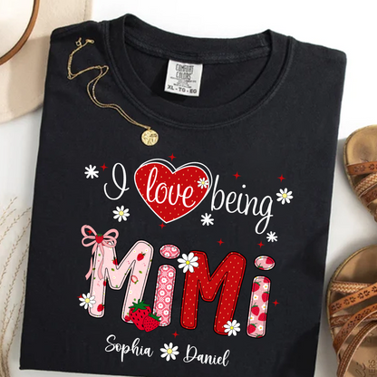 I Love Being A Mimi, Mimi Grandma Nana Strawberry And Grandkids Sweet Summer Time Shirt