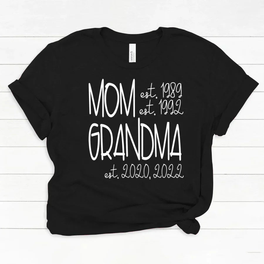 Mom Grandma Est VT22120064 Classic Canvas