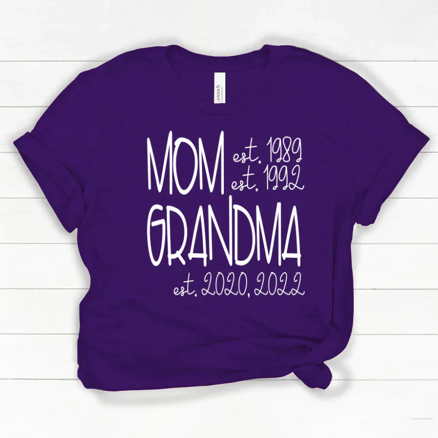 Mom Grandma Est VT22120064 Classic Canvas