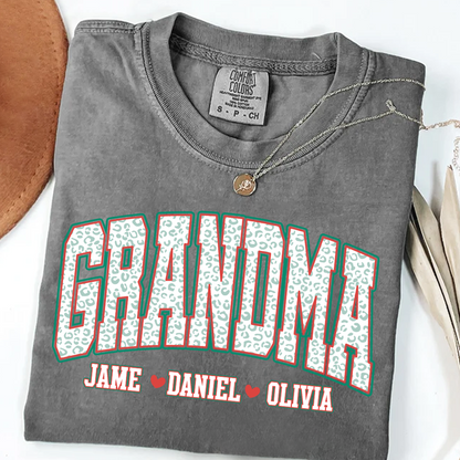 Personalized Grandma and Grandkids Leopard Christmas Gift Shirt