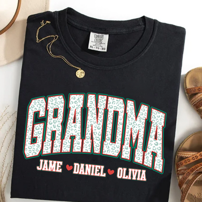 Personalized Grandma and Grandkids Leopard Christmas Gift Shirt