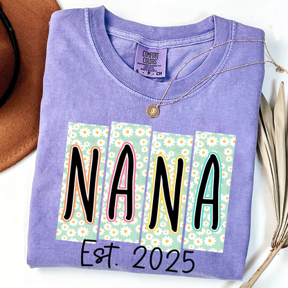 Personalized NANA EST. 2025 Sweatshirt – Daisy Flower Design Grandma Shirt