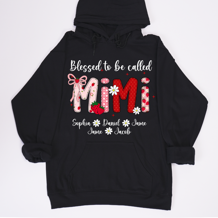 Blessed To Be Called Mimi, Mimi Strawberry And Grandkids Sweet Summer Time Shirt