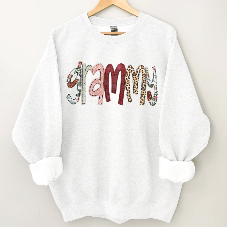 Grammy Nana Grandma Mimi Custom Name CTH01 Sweatshirt