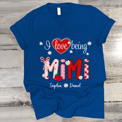 I Love Being A Mimi, Mimi Grandma Nana Strawberry And Grandkids Sweet Summer Time Shirt