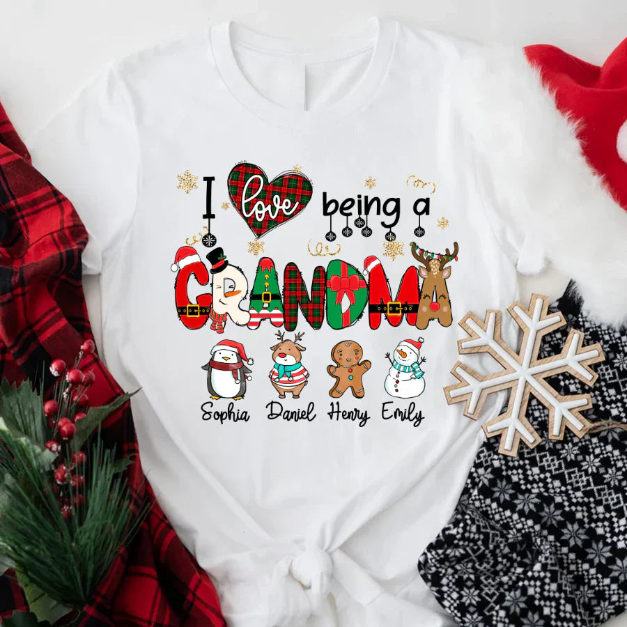 I love Being A Grandma Christmas CTL01 T-Shirt