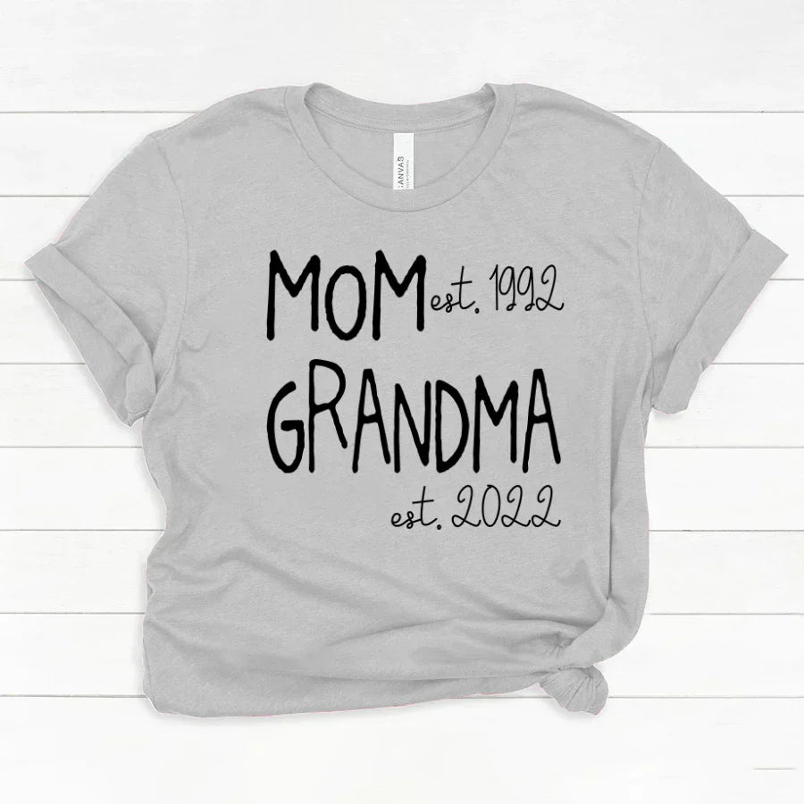 Mom Grandma Est VT22120031 Classic Canvas