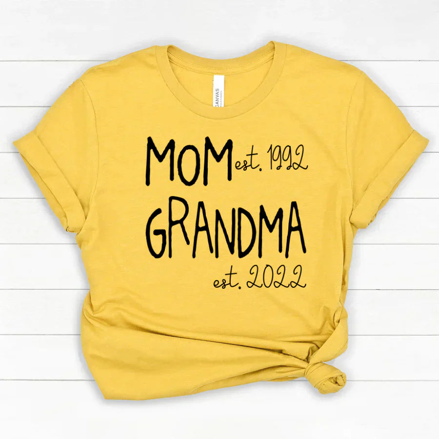 Mom Grandma Est VT22120031 Classic Canvas