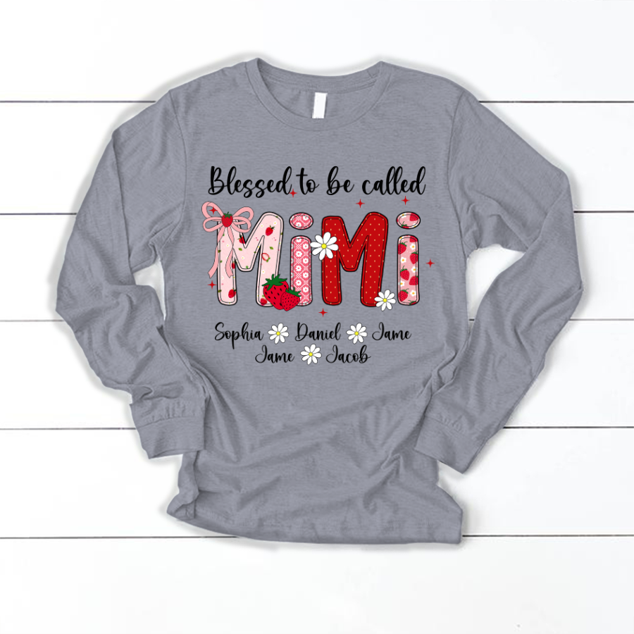 Blessed To Be Called Mimi, Mimi Strawberry And Grandkids Sweet Summer Time Shirt
