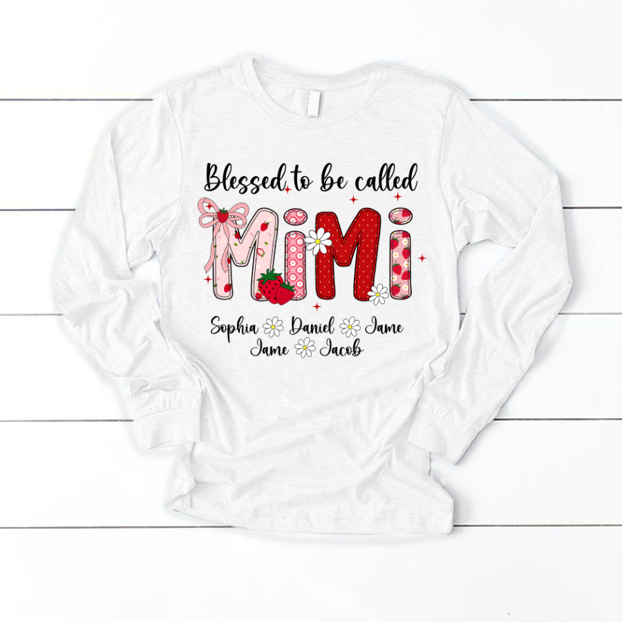 Blessed To Be Called Mimi, Mimi Strawberry And Grandkids Sweet Summer Time Shirt