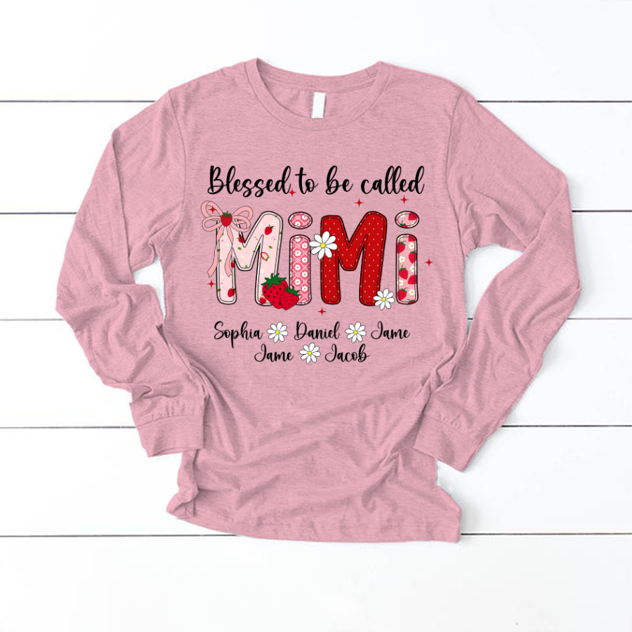 Blessed To Be Called Mimi, Mimi Strawberry And Grandkids Sweet Summer Time Shirt