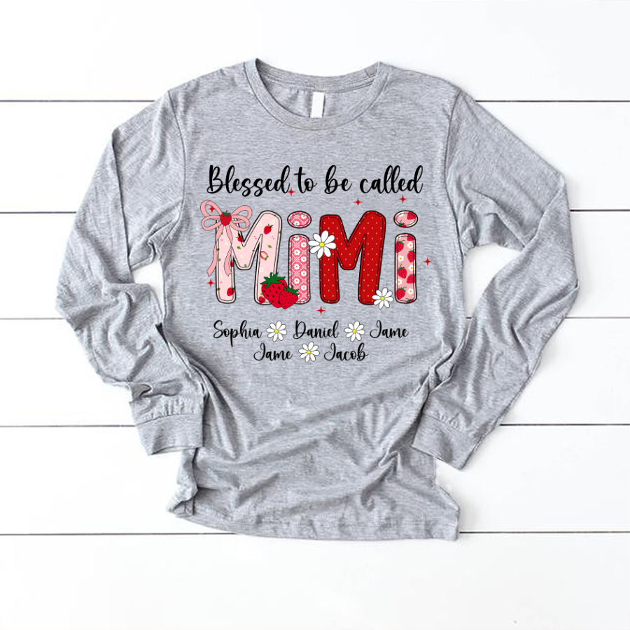 Blessed To Be Called Mimi, Mimi Strawberry And Grandkids Sweet Summer Time Shirt