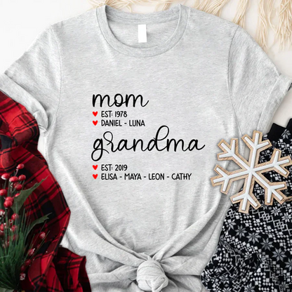 Mom Est Grandma Est And Kid  CTH01 T-Shirt