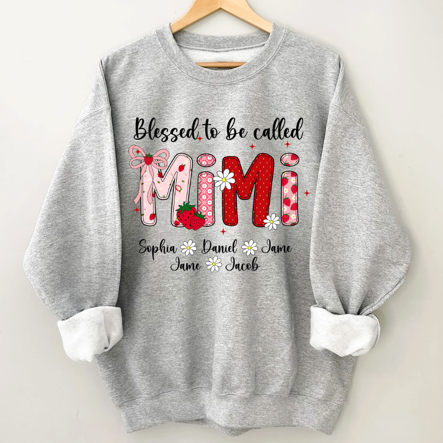 Blessed To Be Called Mimi, Mimi Strawberry And Grandkids Sweet Summer Time Shirt
