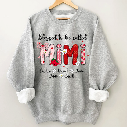 Blessed To Be Called Mimi, Mimi Strawberry And Grandkids Sweet Summer Time Shirt