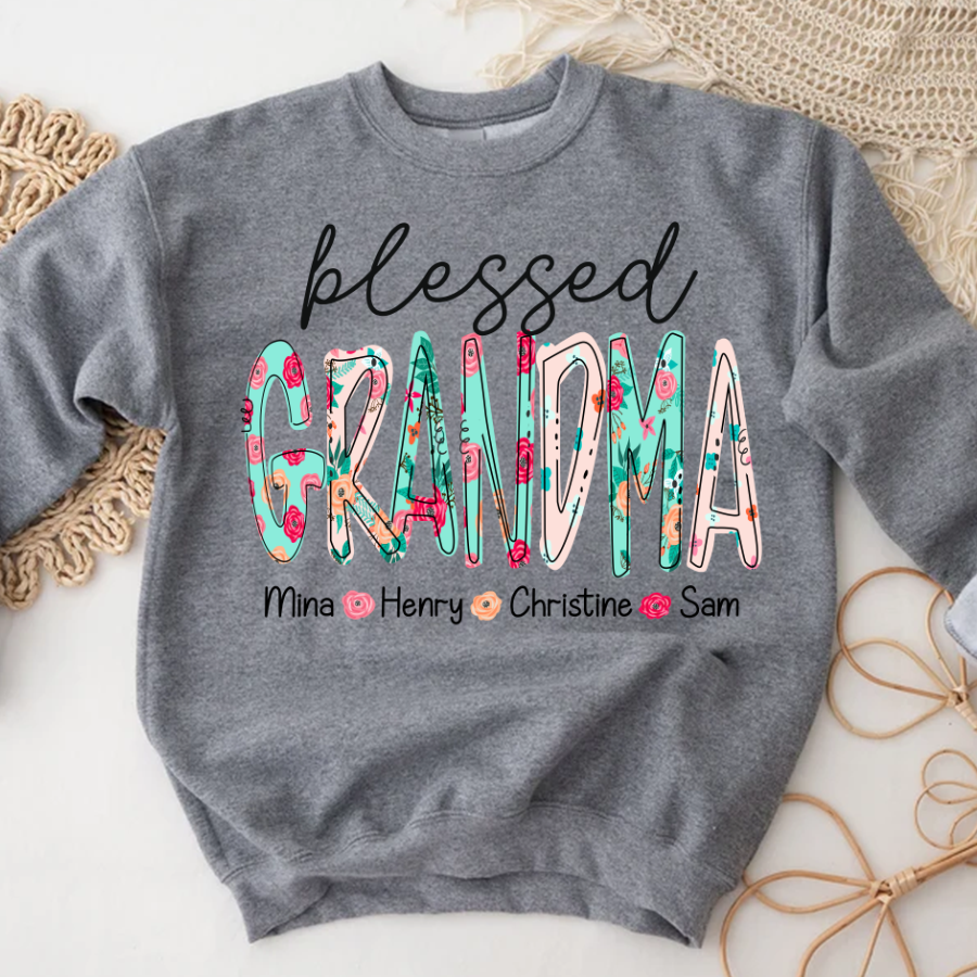 Blessed Grandma Flower And Grandkids Mother's Day Sweatshirt