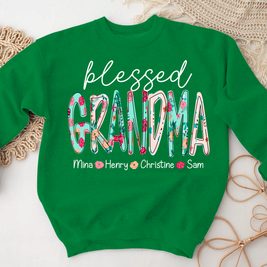 Blessed Grandma Flower And Grandkids Mother's Day Sweatshirt