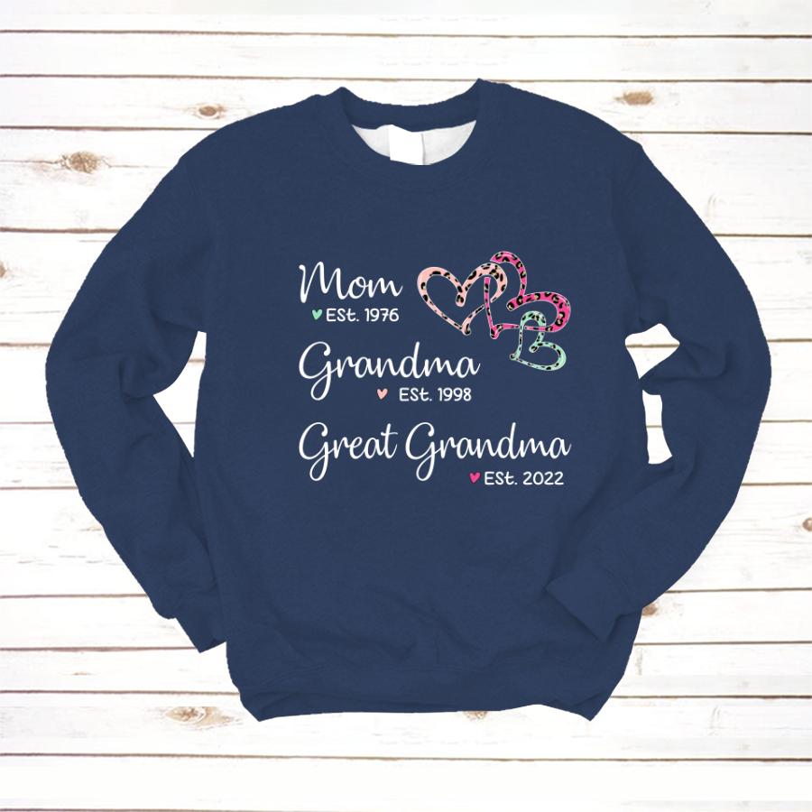 Mom Est Grandma Est Great Grandma Heart Leopard Black Sweatshirt