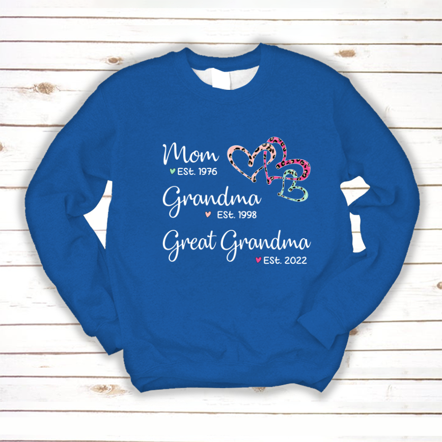 Mom Est Grandma Est Great Grandma Heart Leopard Black Sweatshirt