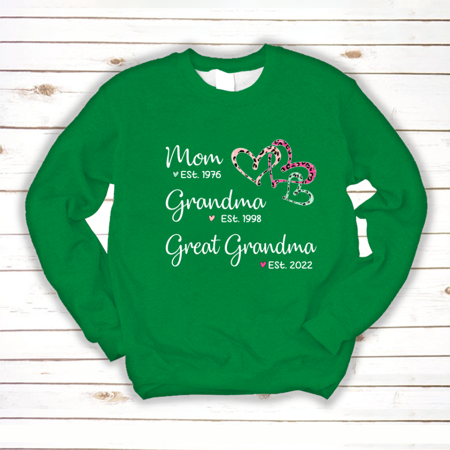 Mom Est Grandma Est Great Grandma Heart Leopard Black Sweatshirt