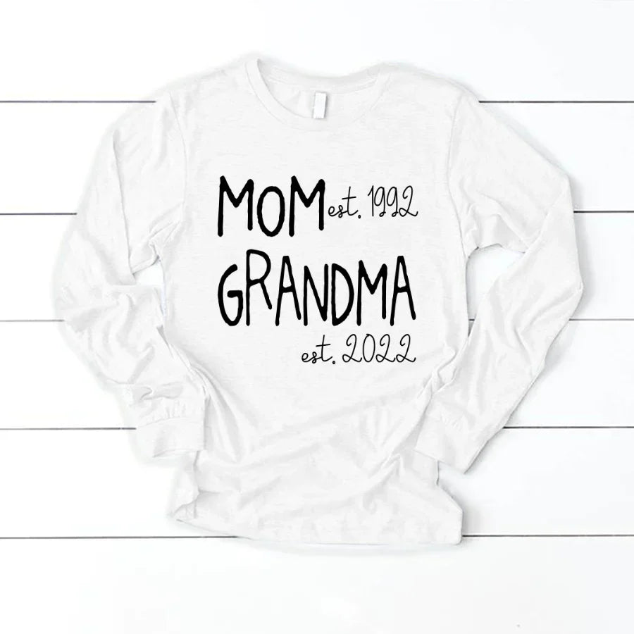 Mom Grandma Est VT22120031 Longsleeve