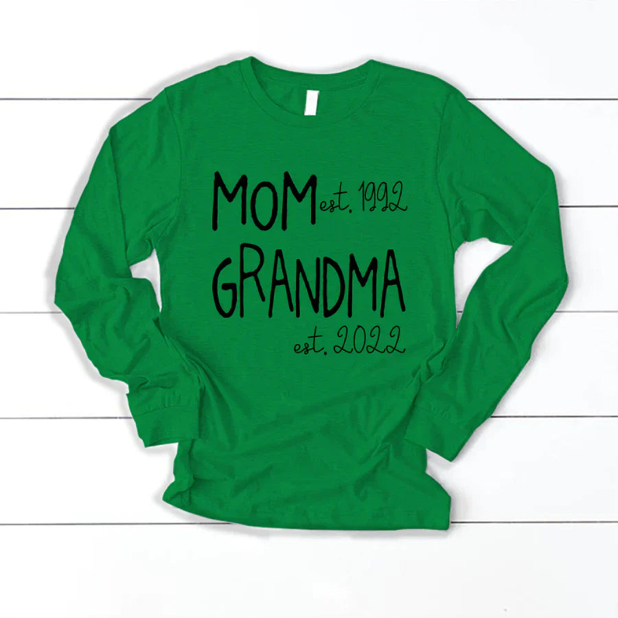 Mom Grandma Est VT22120031 Longsleeve