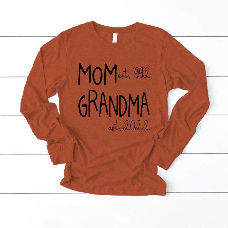 Mom Grandma Est VT22120031 Longsleeve
