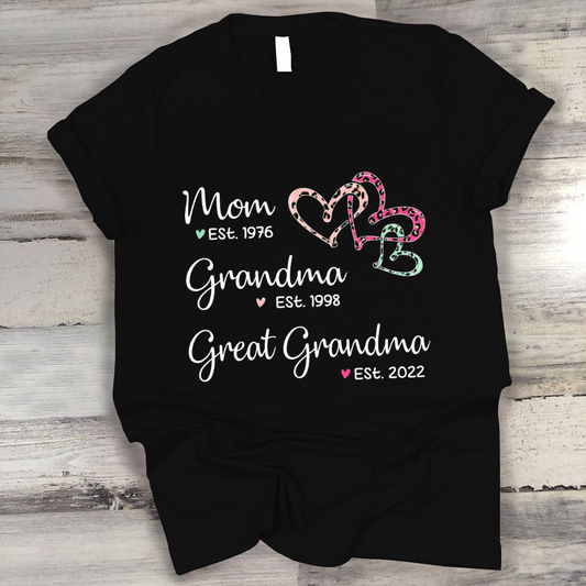 Mom Est Grandma Est Great Grandma Heart Leopard Black V-Neck