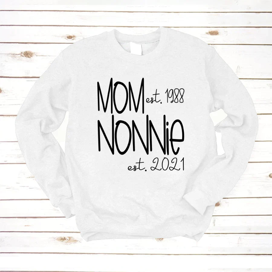 Mom Nonnie Est VTN221125 Sweatshirt