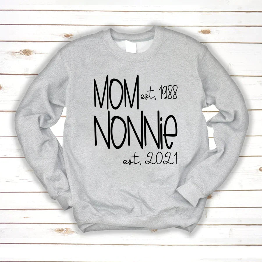Mom Nonnie Est VTN221125 Sweatshirt