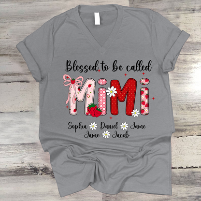 Blessed To Be Called Mimi, Mimi Strawberry And Grandkids Sweet Summer Time Shirt