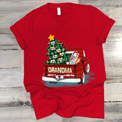 Grandma and Grandkids Christmas Truck 2022 V-Neck