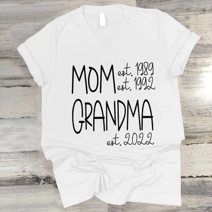 Mom Grandma New Est Sweet VT22120041 V-Neck