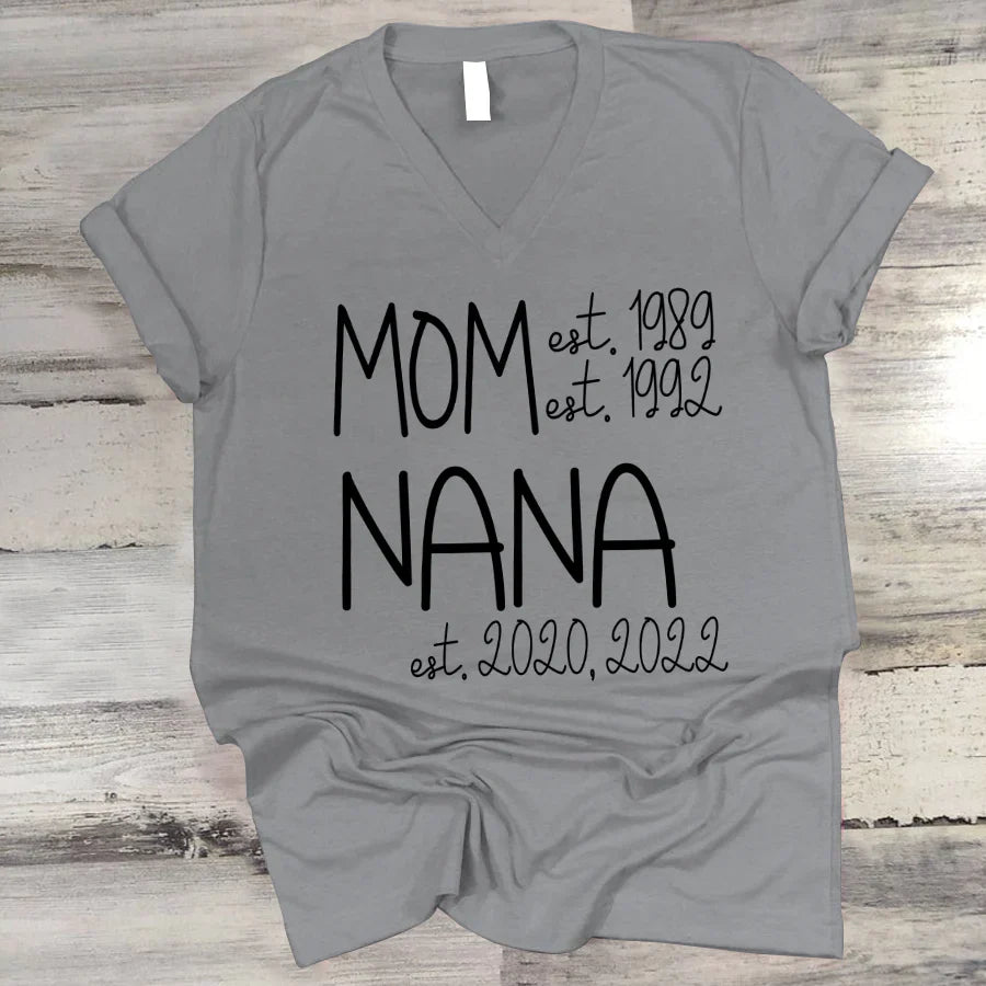 Mom Nana Est Sweet VT22120041 V-Neck