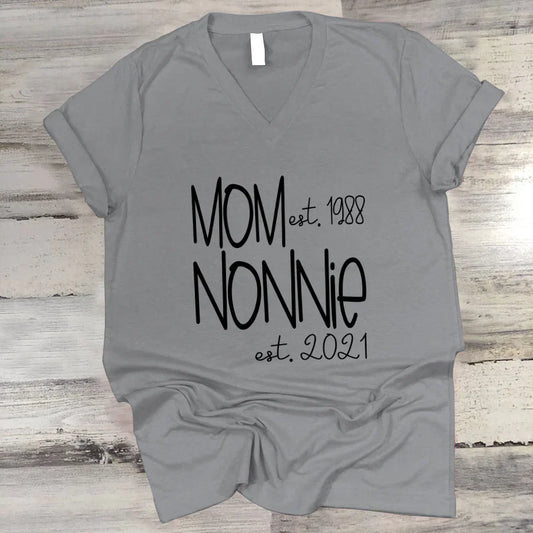 Mom Nonnie Est VTN221125 V-Neck