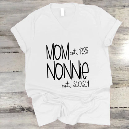 Mom Nonnie Est VTN221125 V-Neck