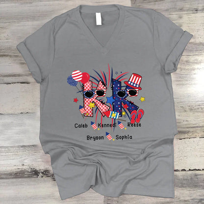 Patriotic Doodle 4th Of July KK And Grandkid CTH01 V-Neck