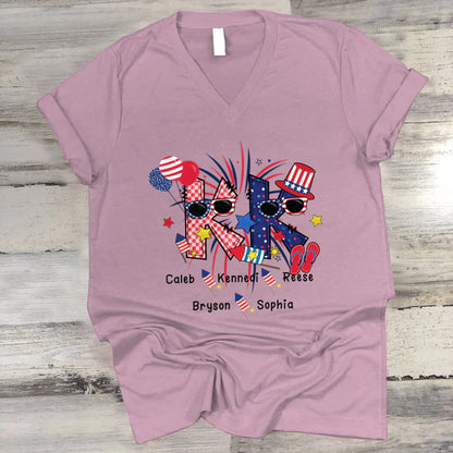 Patriotic Doodle 4th Of July KK And Grandkid CTH01 V-Neck
