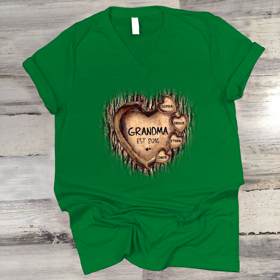 Personalized Grandma And Grandkids Hearts Tree Art V-Neck