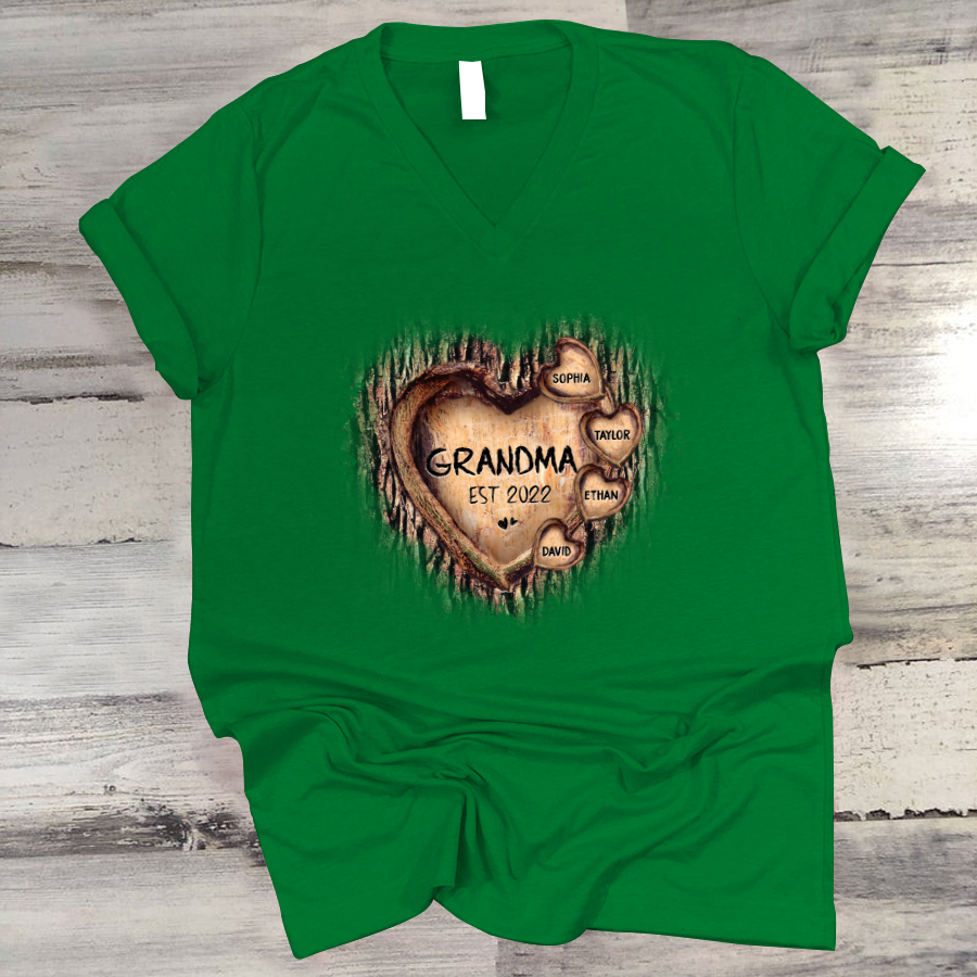 Personalized Grandma And Grandkids Hearts Tree New V-Neck