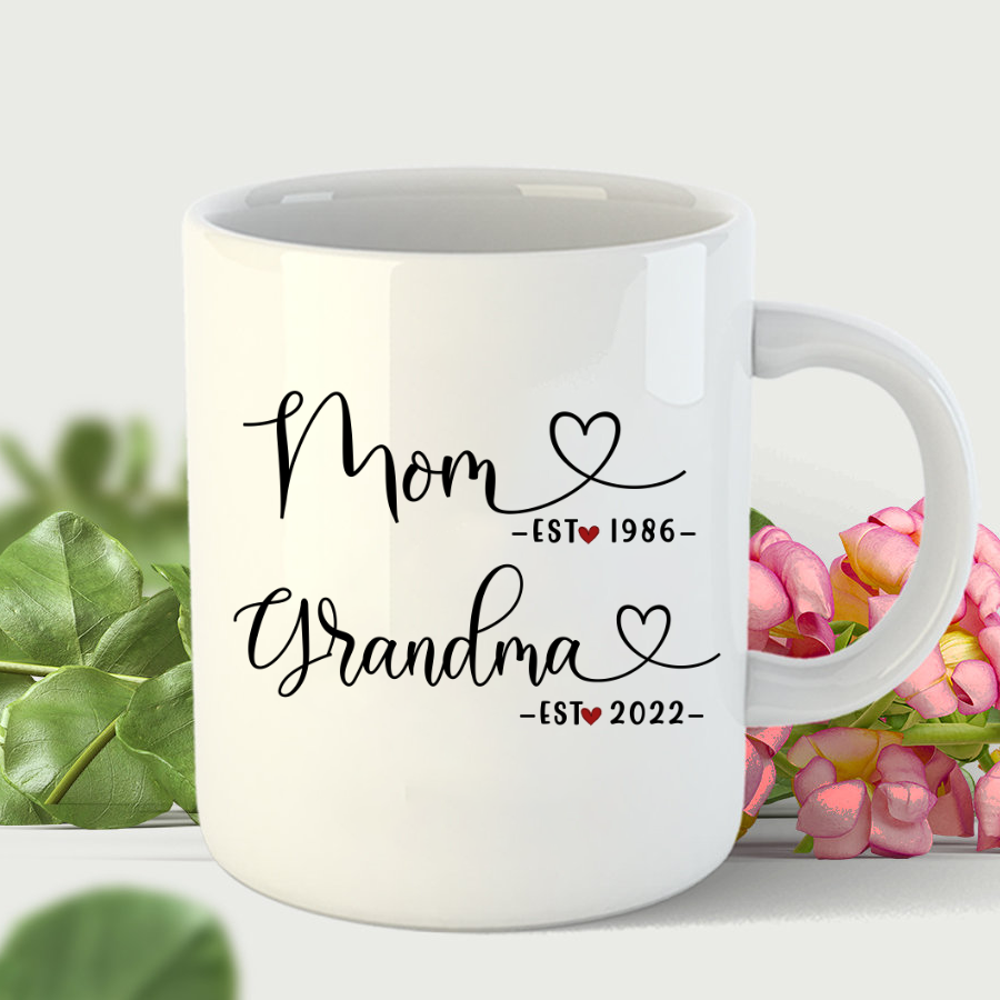 Mom heart est grandma heart est Mug