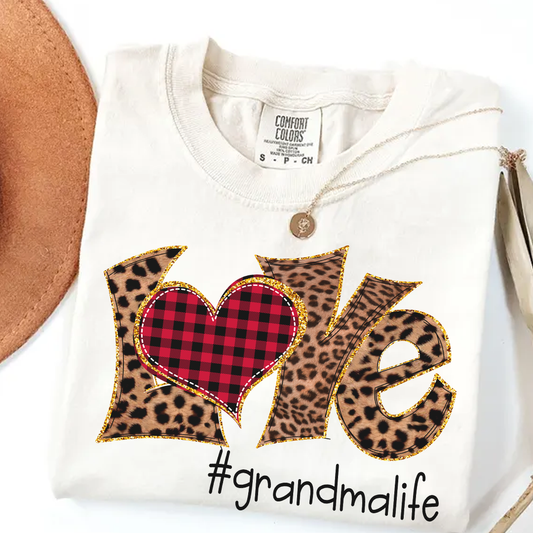 Grandma Life T-Shirt – Love Leopard & Buffalo Plaid Heart Graphic Tee – Vintage Comfort Colors Shirt – Cute Gift for Grandma, Mother's Day, Birthday