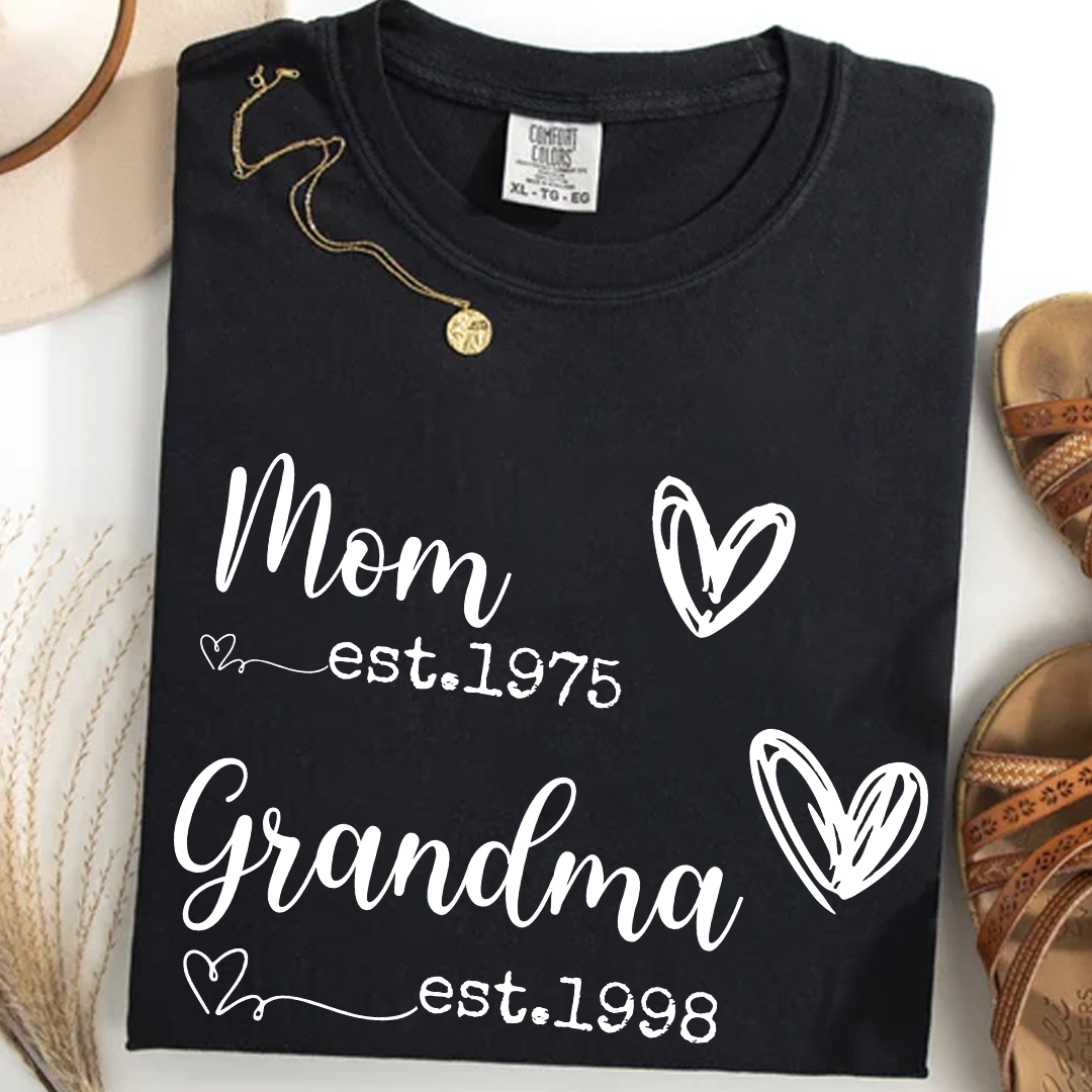 Personalized Mom Grandma EST Year Shirt | Custom Family T-Shirt Gift for Mom and Grandma | Cute Heart Design