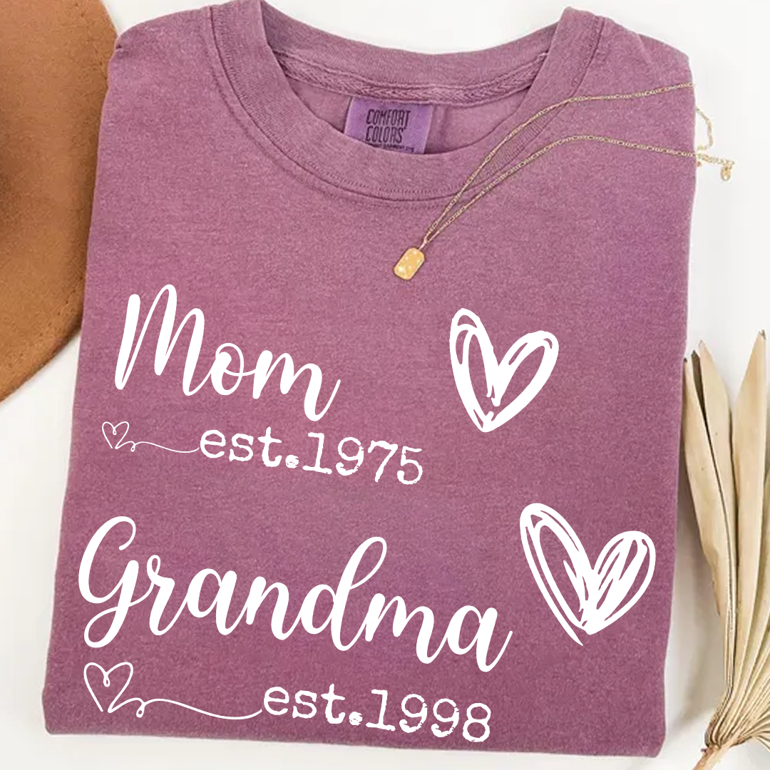 Personalized Mom Grandma EST Year Shirt | Custom Family T-Shirt Gift for Mom and Grandma | Cute Heart Design
