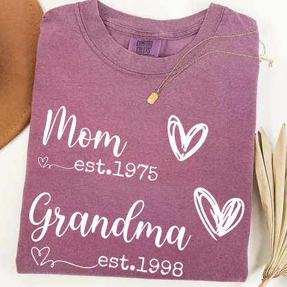 Personalized Mom Grandma EST Year Shirt | Custom Family T-Shirt Gift for Mom and Grandma | Cute Heart Design