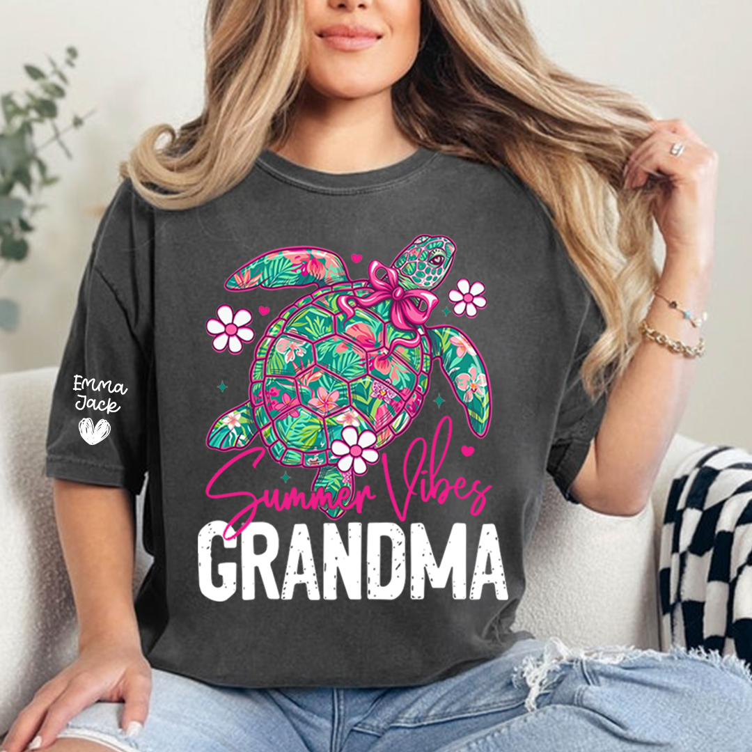 Grandma Summer Vibes T Shirt, Cute Sea Turtle Graphic Tee, Coastal Beach Grandma Shirt, Summer Vacation Gift for Women